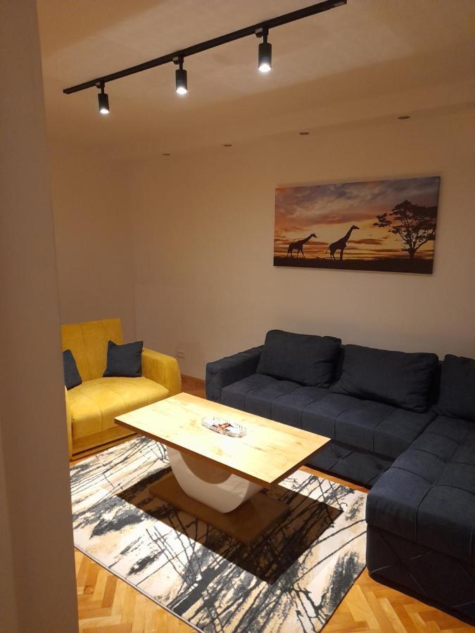 Holiday Apartaments 2 Ni エクステリア 写真