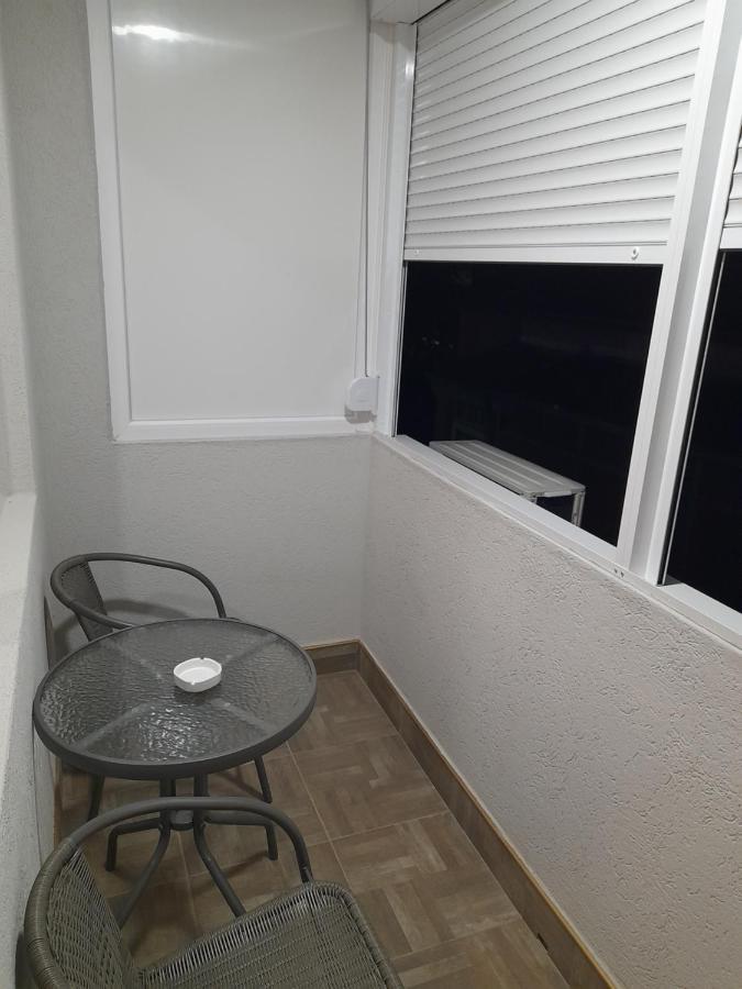 Holiday Apartaments 2 Ni エクステリア 写真