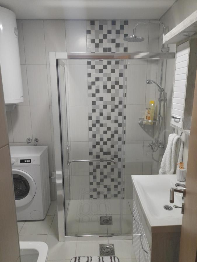 Holiday Apartaments 2 Ni エクステリア 写真