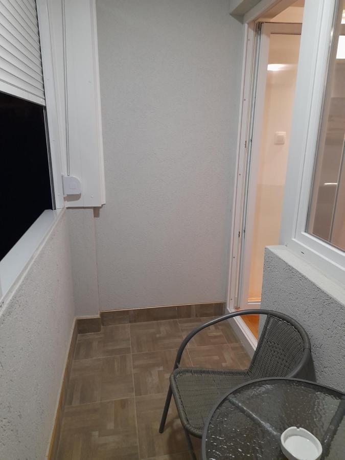 Holiday Apartaments 2 Ni エクステリア 写真