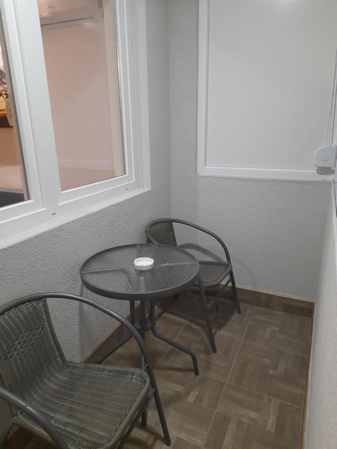 Holiday Apartaments 2 Ni エクステリア 写真
